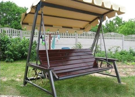 Самодельные качели для дачи