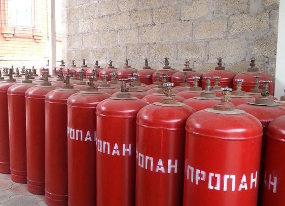 Пропан в баллонах