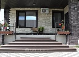 Крыльцо в частном доме фото