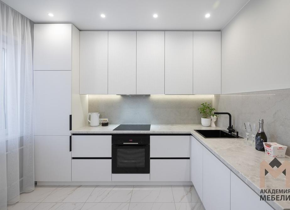 Точечные светильники на кухне